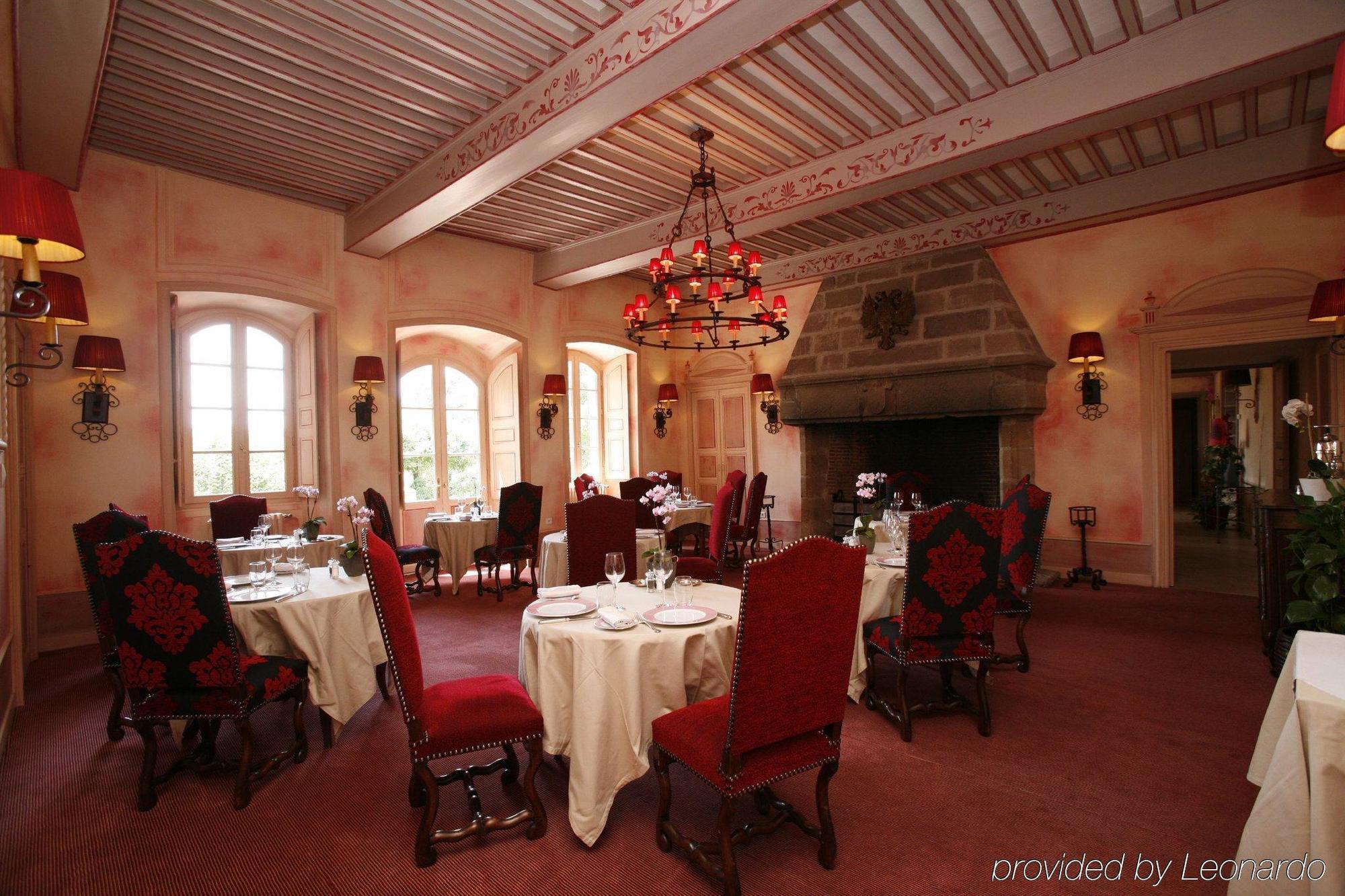 Hotel Chateau De Castel Novel - Les Collectionneurs Varetz Restoran gambar