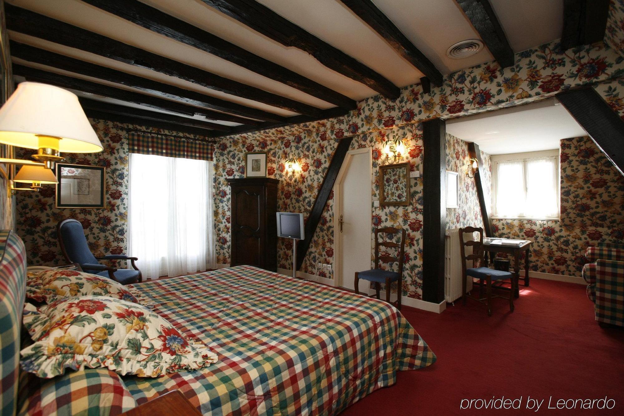 Hotel Chateau De Castel Novel - Les Collectionneurs Varetz Luaran gambar