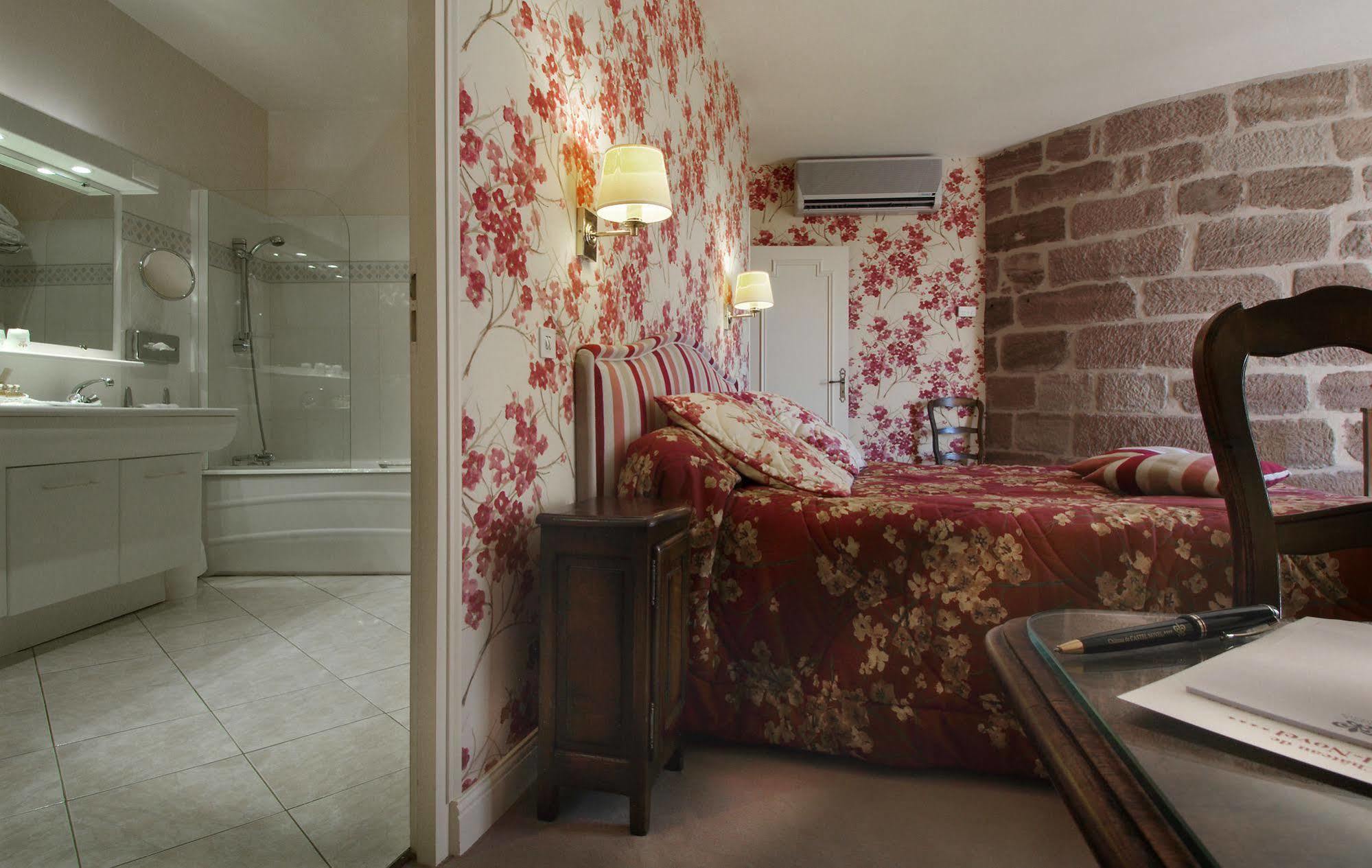 Hotel Chateau De Castel Novel - Les Collectionneurs Varetz Luaran gambar