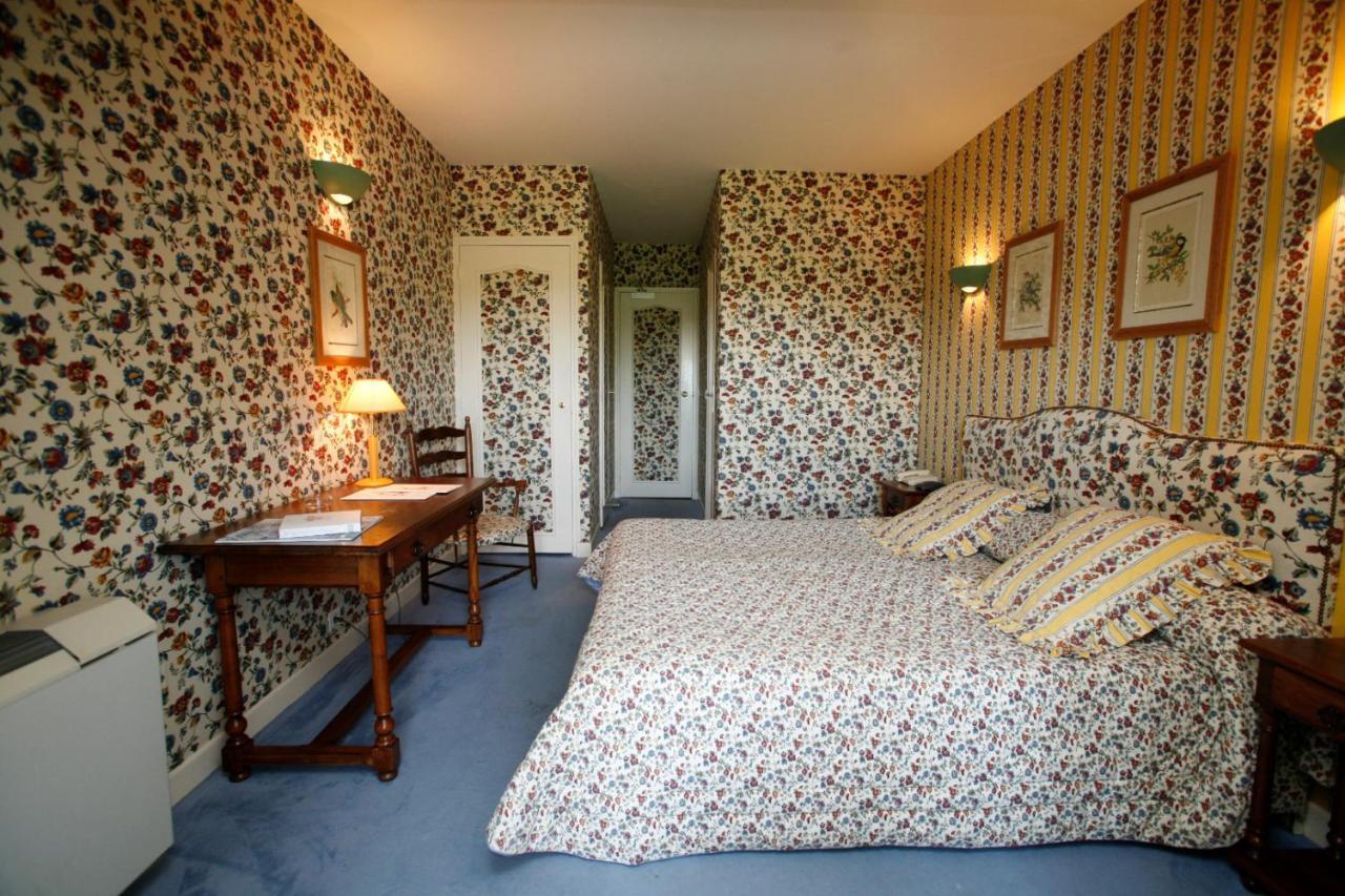 Hotel Chateau De Castel Novel - Les Collectionneurs Varetz Luaran gambar
